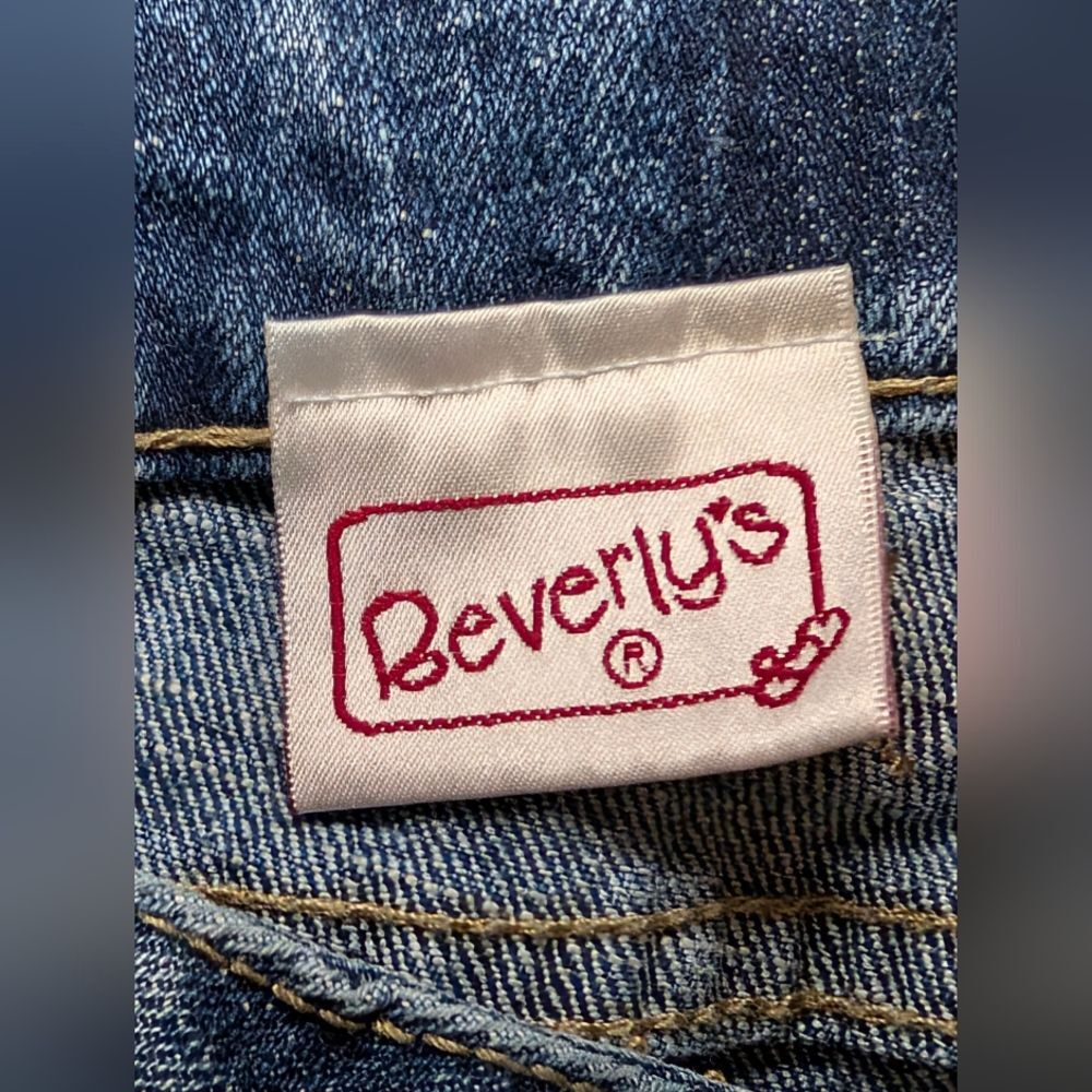 Beverly's Embellished Capri Jeans 10 Zebra Feather Fringe Studded Y2K Eclectic - Picture 2 of 16